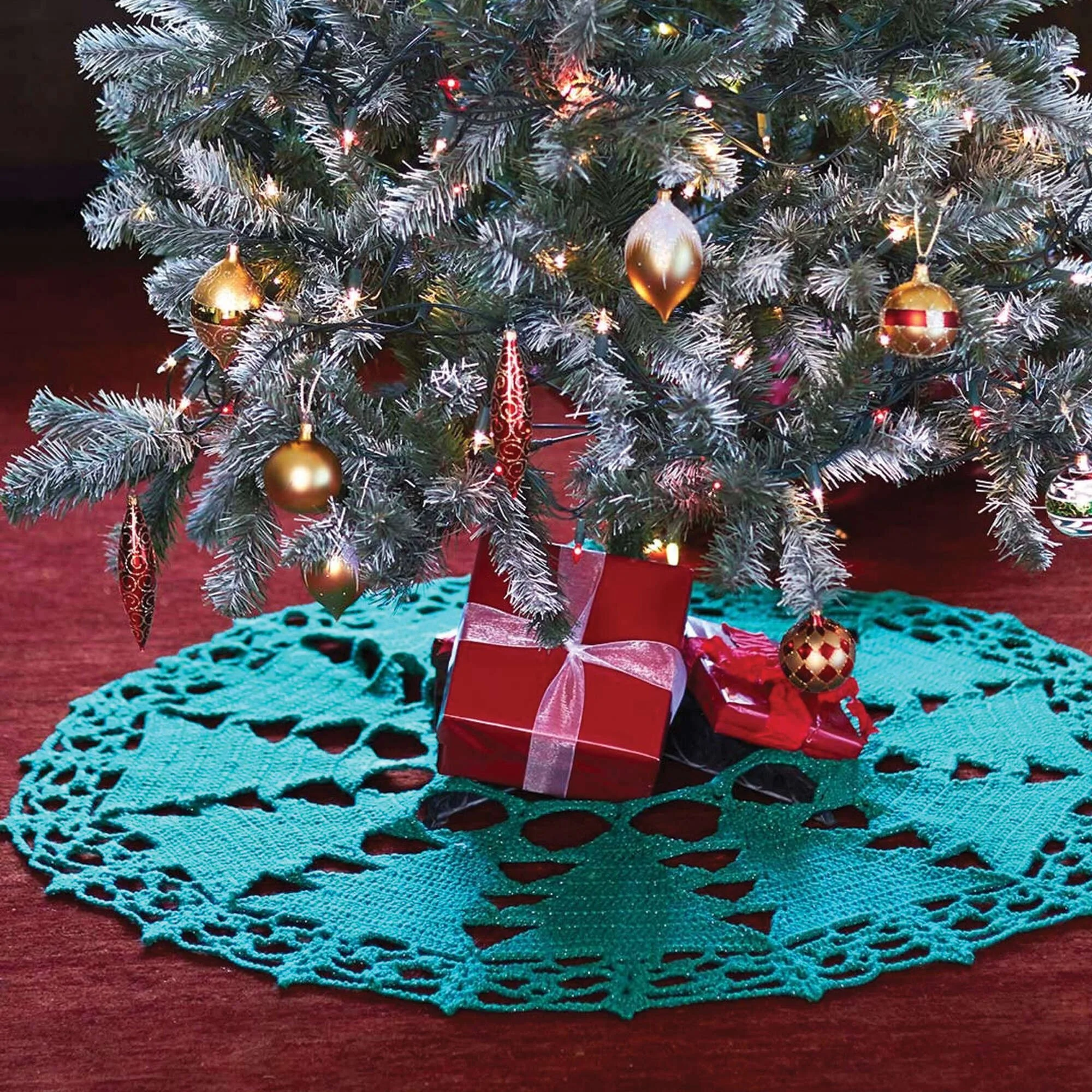 Crochet Christmas Tree Skirt Pattern