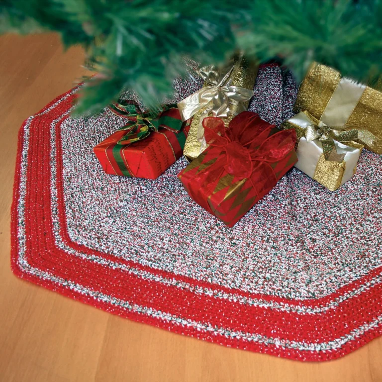 Crochet pattern for a festive tree skirt for holiday decorations.