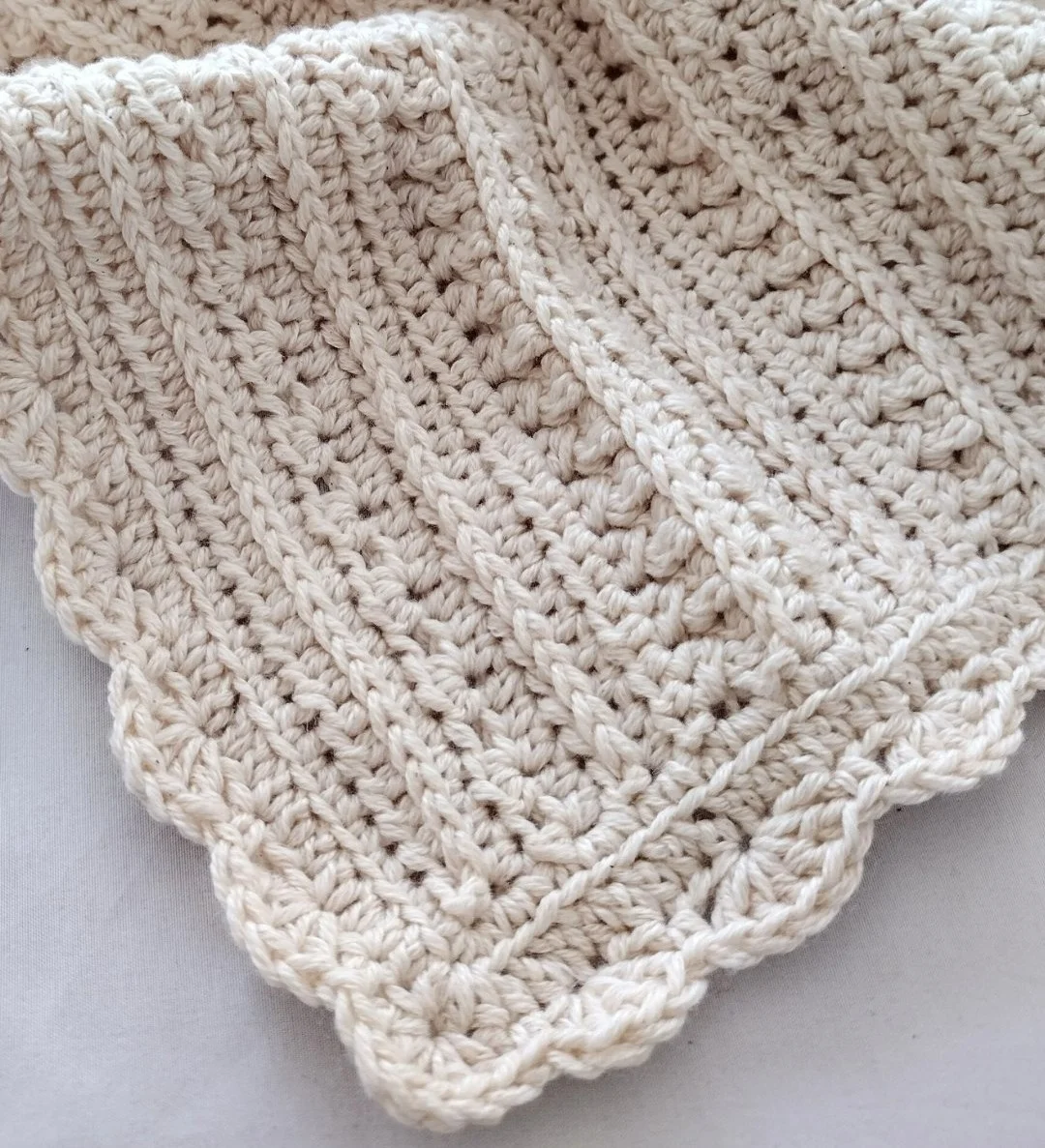 Evelyn Crochet Pattern for a cozy and artistic blanket-free project