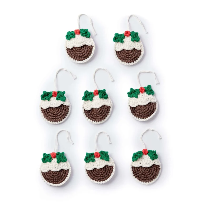 Plum Pudding crochet ornament pattern for festive decorations